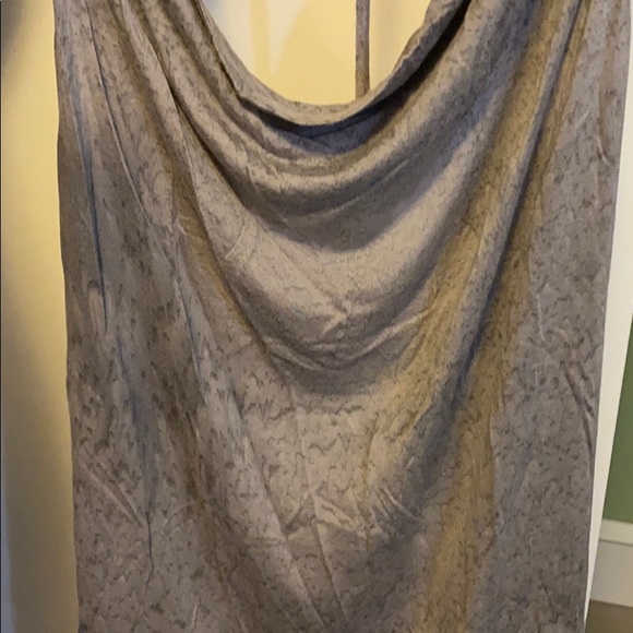 Gimmicks Tank - Picture 3 of 5